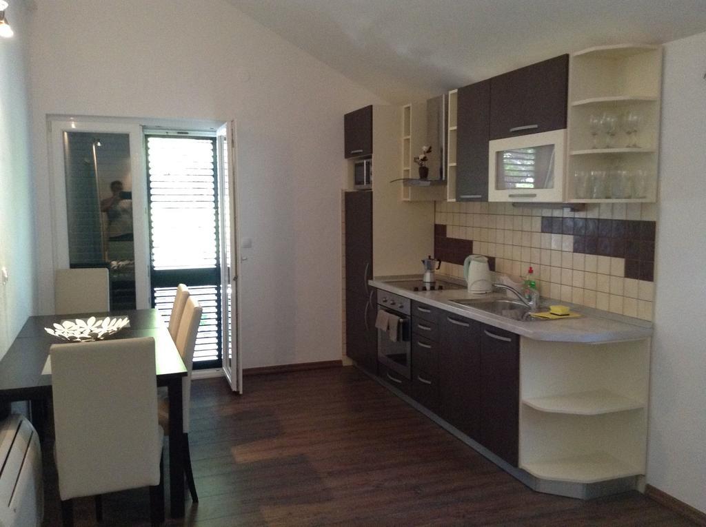 Apartments Vila Oksana Міміце Екстер'єр фото